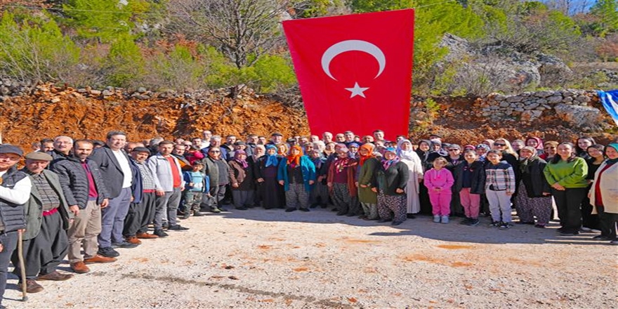 Başkan Özçelik’ten Bademağacı’na Yol, Cami ve Sosyal Tesis Müjdeleri