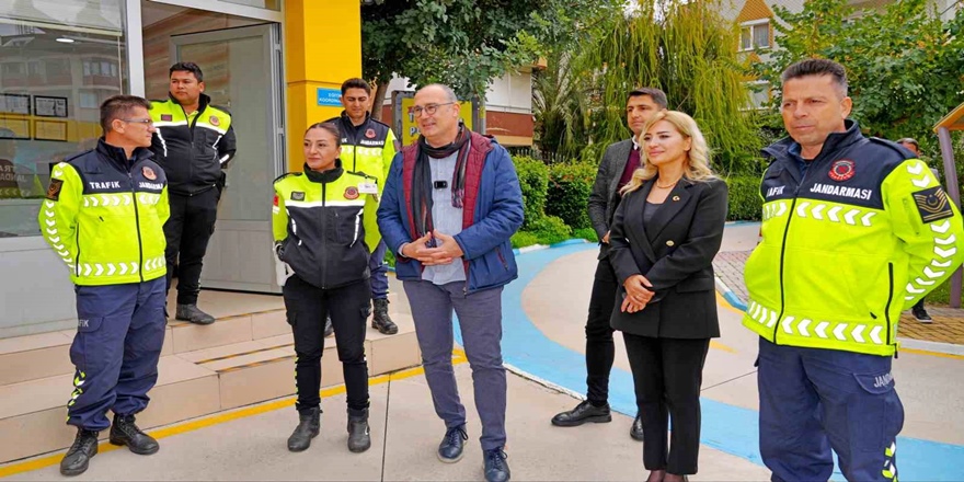 Alanya’da Halk Otobüsü Sürücülerine Güvenli Sürüş Eğitimi