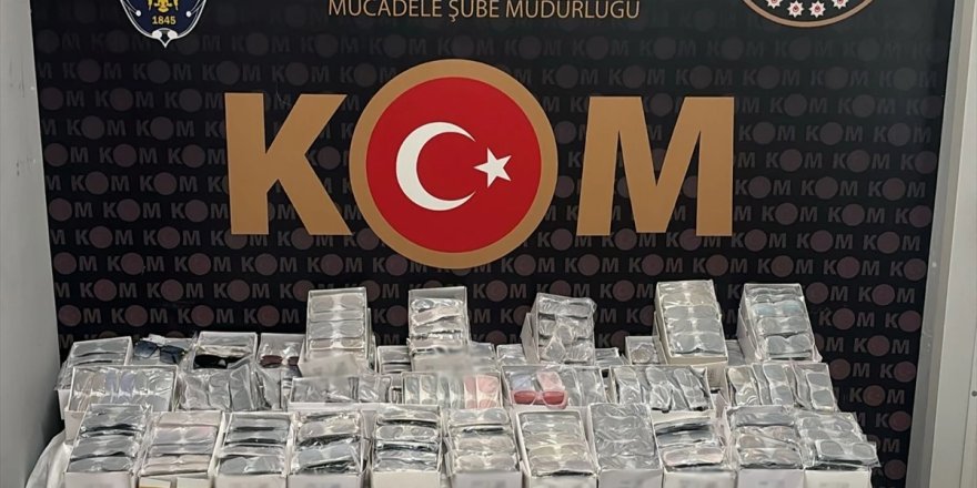 Antalya Merkezli 5 İlçede Kaçakçılık Operasyonu! 14 Gözaltı