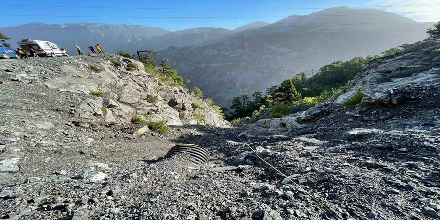 Alanya’da Uçuruma Yuvarlanan Araç: 1 Ölü, 1 Yaralı