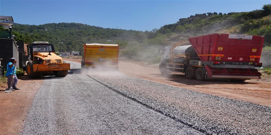 Alanya’da yollar yenileniyor, konfor artıyor