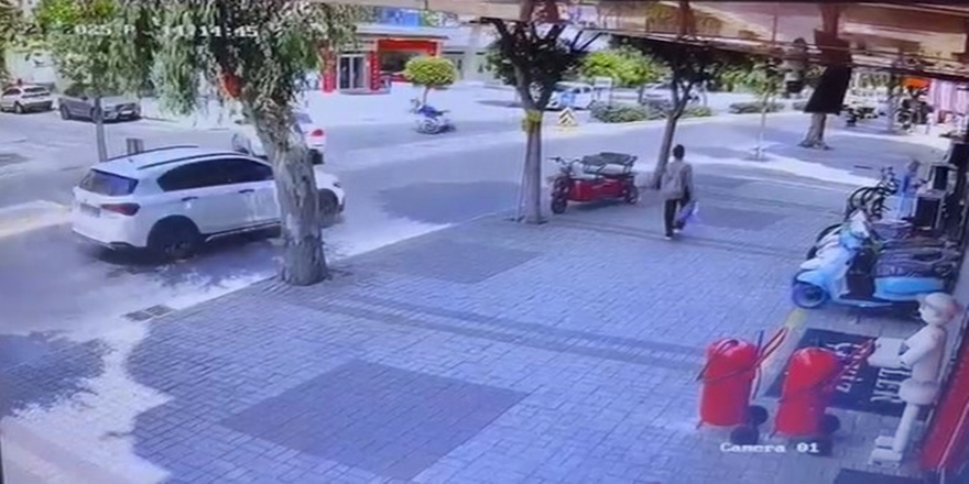 Alanya’da Motosikletli Kazada Yaralandı