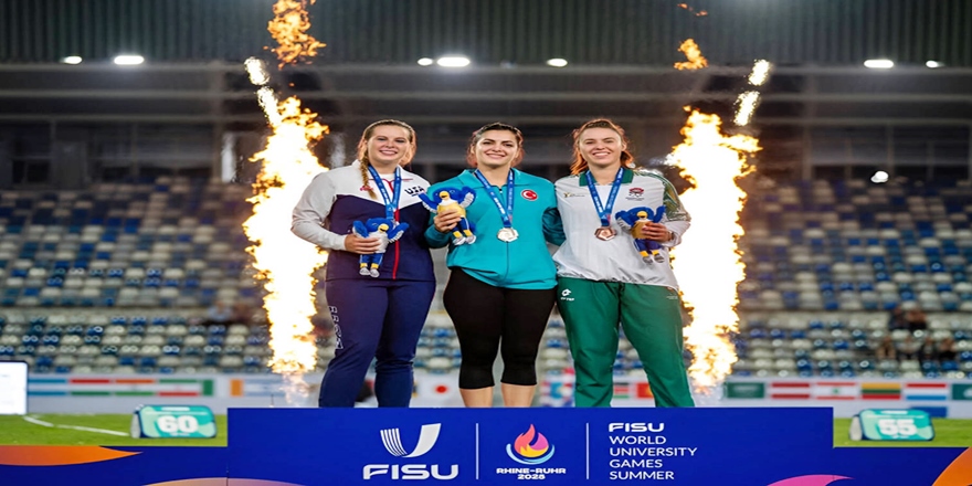 ALKÜ’lü Esra Türkmen, dünya şampiyonluğuna uzandı