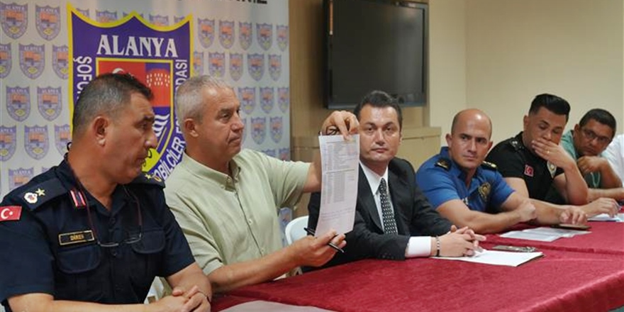 Alanya’da taksilere sivil denetim: 30 taksi sınıfta kaldı