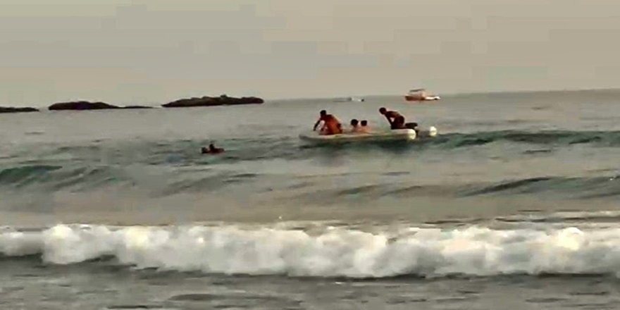 Antalya’da cankurtaranlar 6 tatilciyi boğulmaktan kurtardı