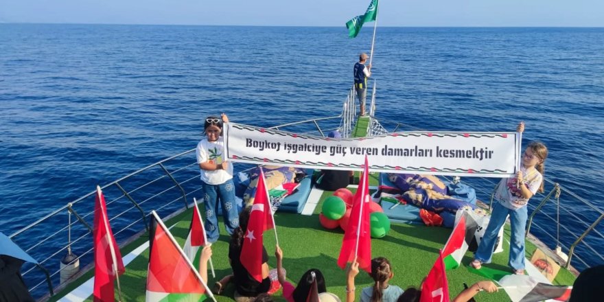 Minik Yüreklerden Gazze’ye Dua ve Yardım