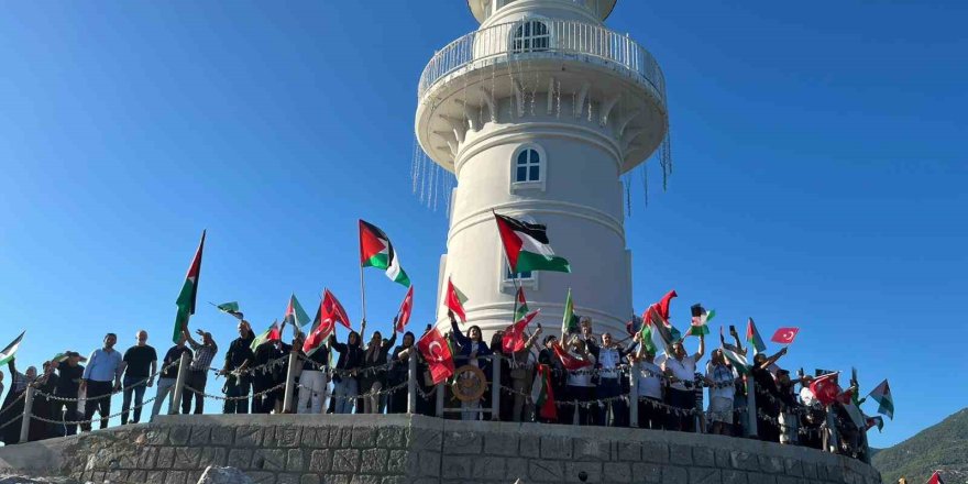 Alanya’da Gazze için tek yürek yürüyüşü