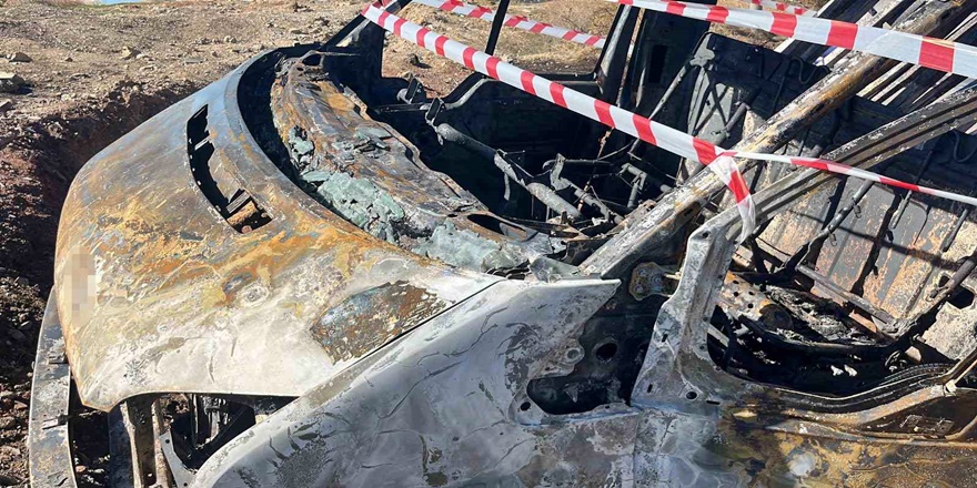 Alanya’da mutfak tüpü yüklü kamyonet alev alev yandı