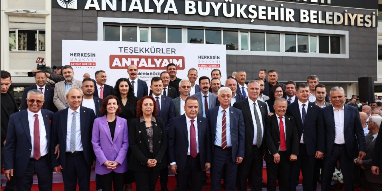 Antalya Büyükşehir Belediye Başkanı Muhittin Böcek Göreve Başladı