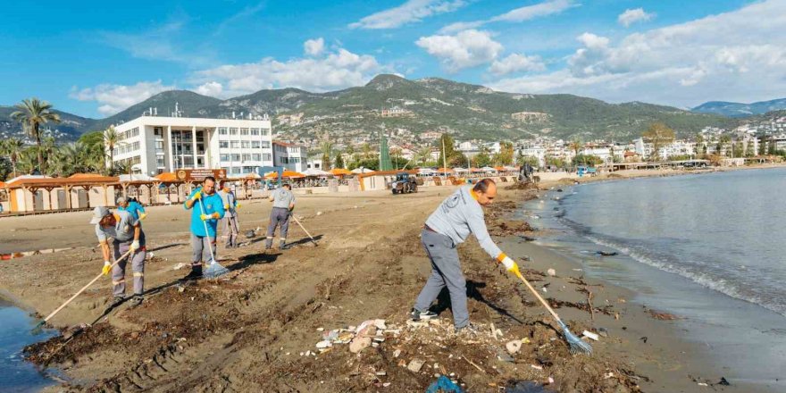 Alanya’da Selin İzleri Siliniyor, Temizlik Seferberliği