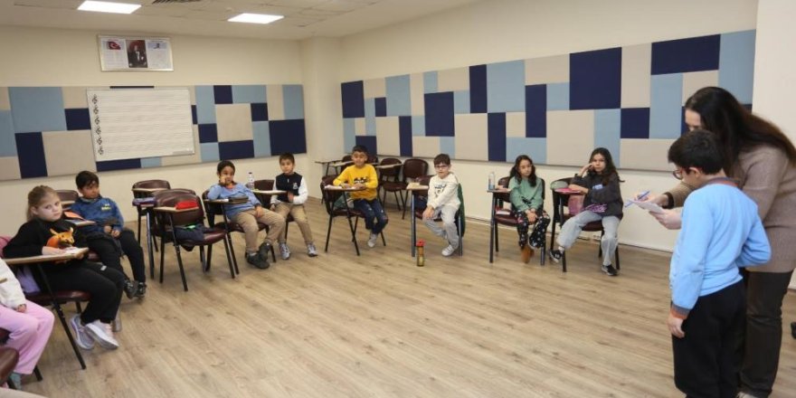 Kepez’de ücretsiz dil eğitimi: İngilizce ve Rusça fırsatı