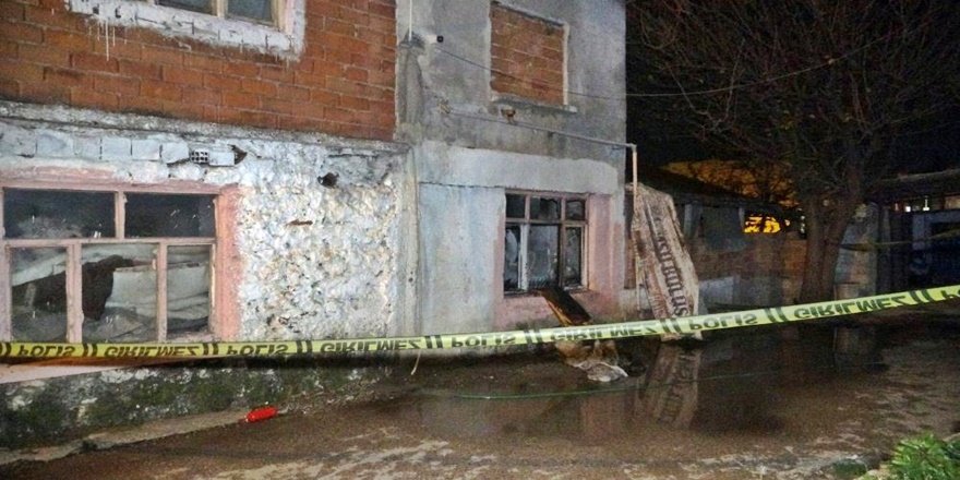 Antalya’da Gecekondu Yangını Can Aldı: 1 Ölü