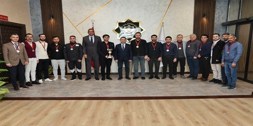 ALKÜ’de Şampiyon Eğitim Fakültesi Kupasına Kavuştu