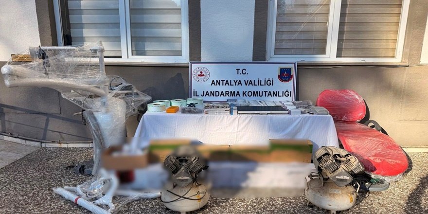 Manavgat’ta diplomasız diş tedavisine jandarma baskını