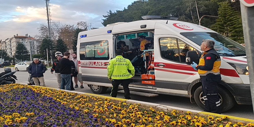 Manavgat’ta iki motosiklet çarpıştı: 1 yaralı