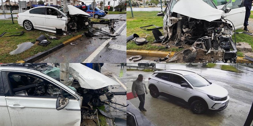 Manavgat’ta hız faciası: Otomobil direğe çarpıp dağıldı