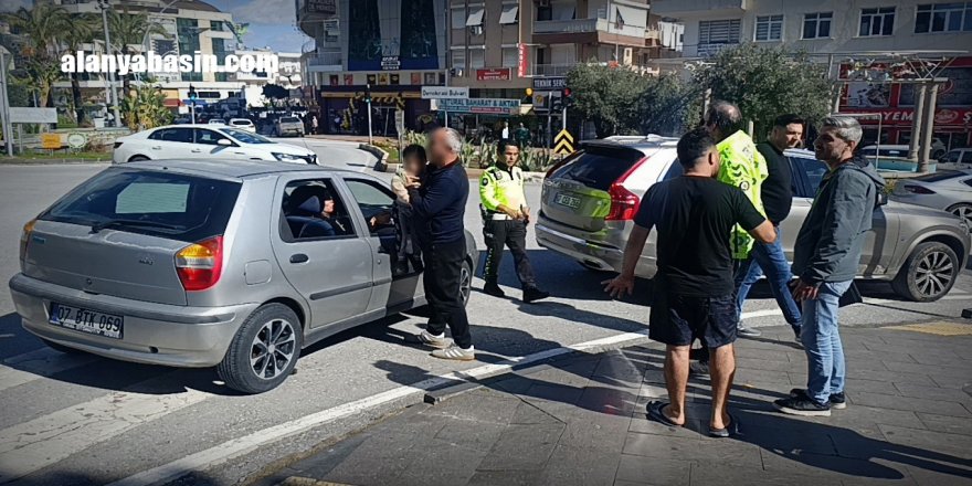 Polisi Çağırdı, Ehliyetsiz Çıktı: 12 Bin TL Ceza