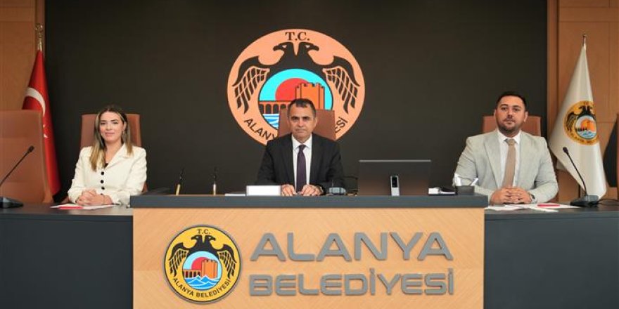 Alanya Meclisi’nde Atatürk Caddesi Mesajı