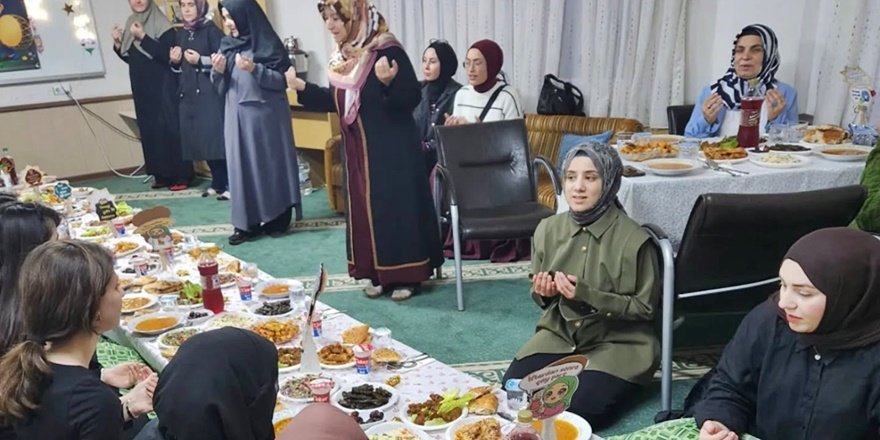 Alanya’da “Soframda Öğrenci Var” İftarı