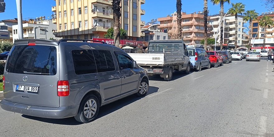 Manavgat’ta 6 araçlık zincirleme kaza
