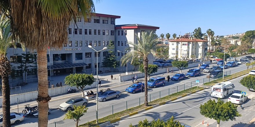 Manavgat’ta Yolsuzluk Soruşturmasında 12 Tutuklama