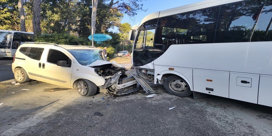 Manavgat’ta Feci Çarpışma Kamerada