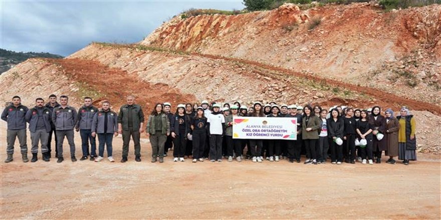 Alanya’da Orman Haftası’nda 120 fidan toprakla buluştu