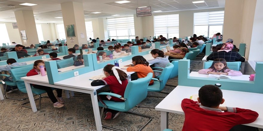 ALKÜ’de Kütüphane Haftası dolu dolu geçti!