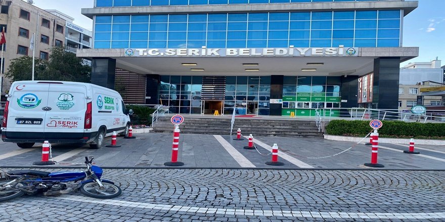 Serik Belediyesi’ne Silahlı Saldırı! Şüpheli Yakalandı