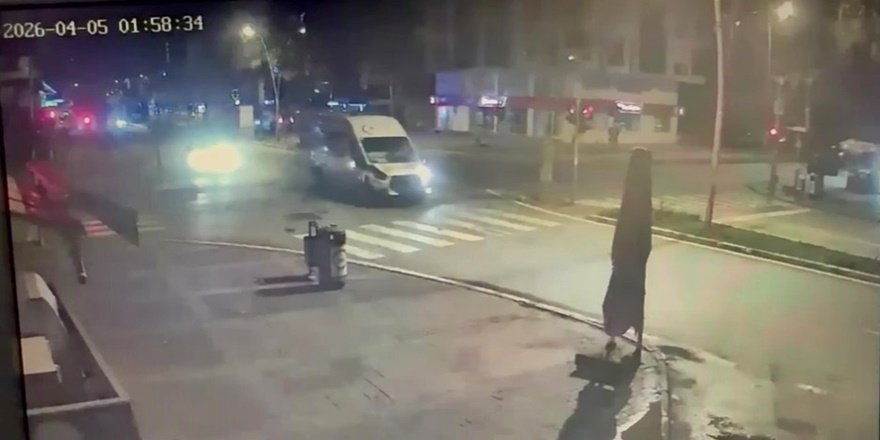 Ambulansa çarpan sürücü alkollü çıktı!