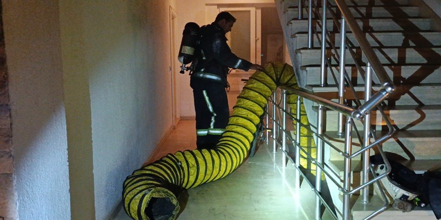 Manavgat’ta site deposunda yangın paniği