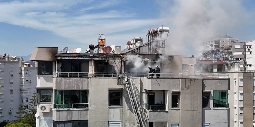 Antalya’da yangında kuryeler hayat kurtardı