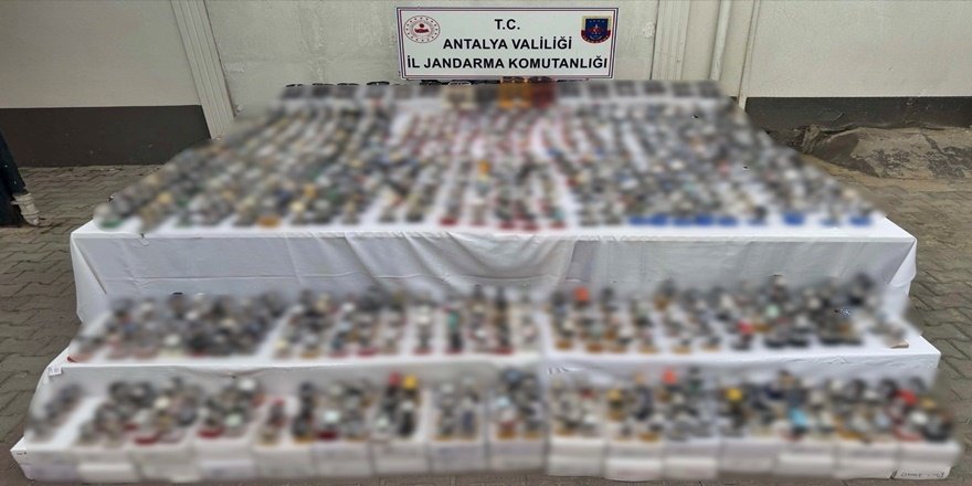 Antalya’da 15 milyonluk kaçak ürün baskını