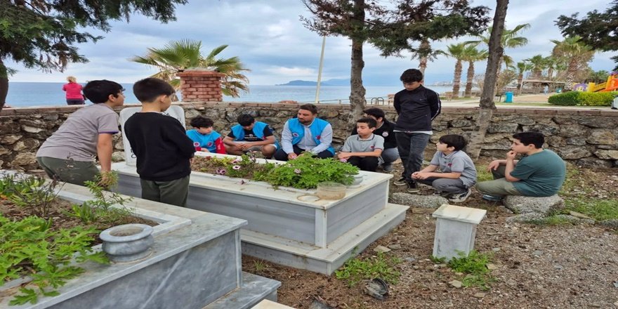 Gençlere Ahiret Bilinci Kazandıran Ziyaret