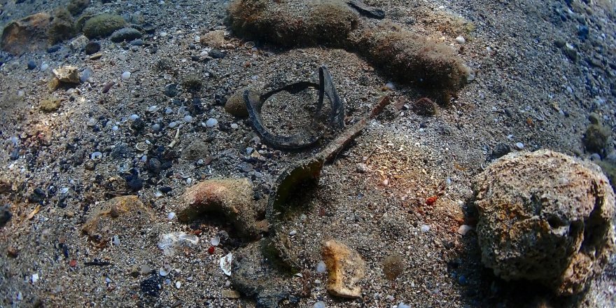 Kaleiçi Yat Limanı’ndan 5 ton çöp çıkarıldı