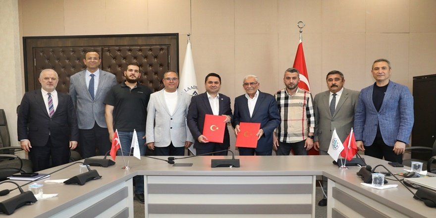 Alanyalı hayırseverden ALKÜ’ye anlamlı bağış
