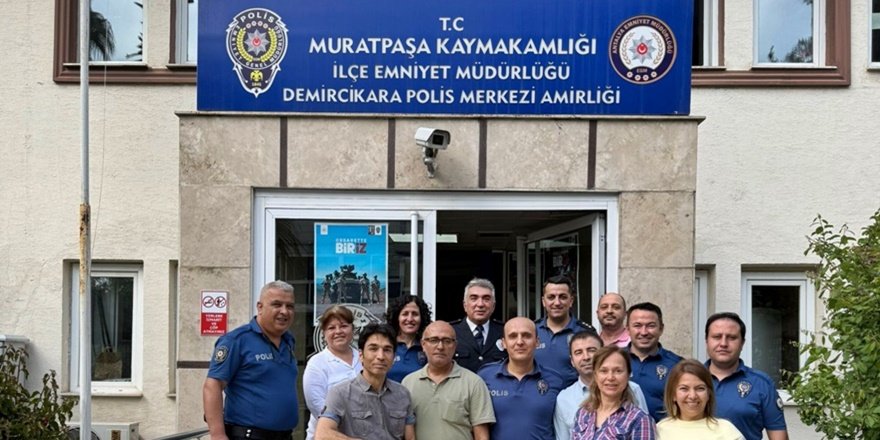 30 Yıllık Polislik Görevi Telsizle Sona Erdi
