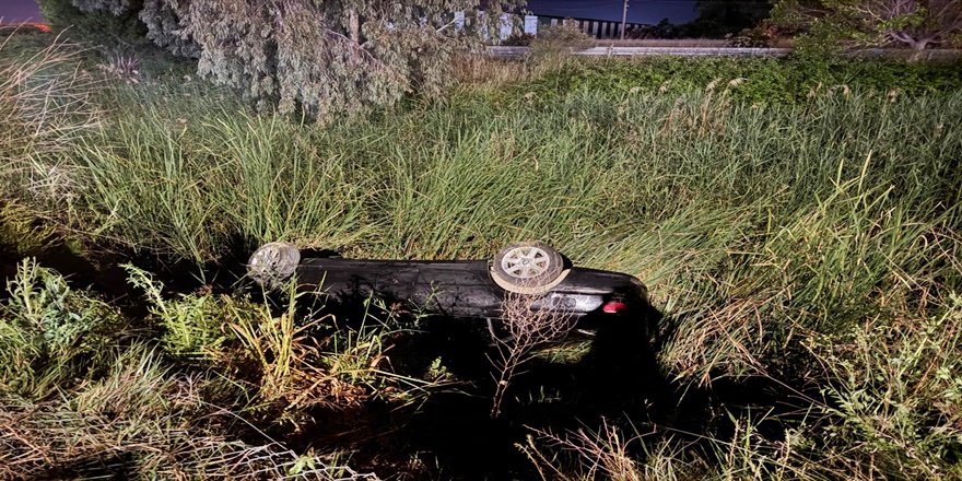 Kanala Uçan Lüks Otomobilde Gizemli Kaçış