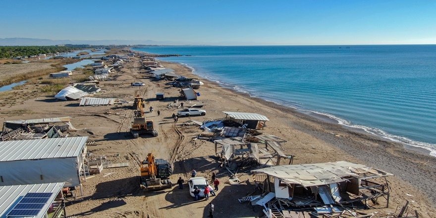 Kumköy Sahiline Halk Plajı Geliyor: Çardaklar Kalktı