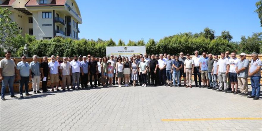 Alanya’da 168 arı kovanı üreticilere dağıtıldı