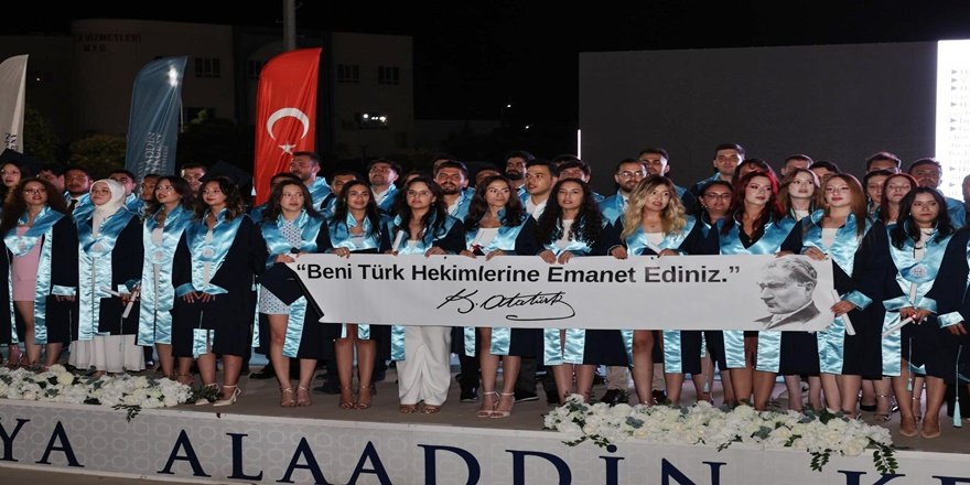 ALKÜ Tıp Fakültesi’nde 90 Genç Hekim Mezun Oldu