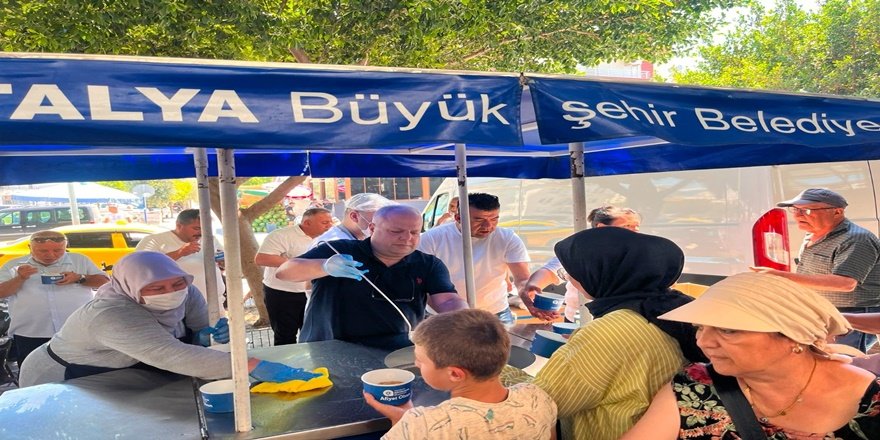 Büyükşehir’den Antalya genelinde aşure ikramı