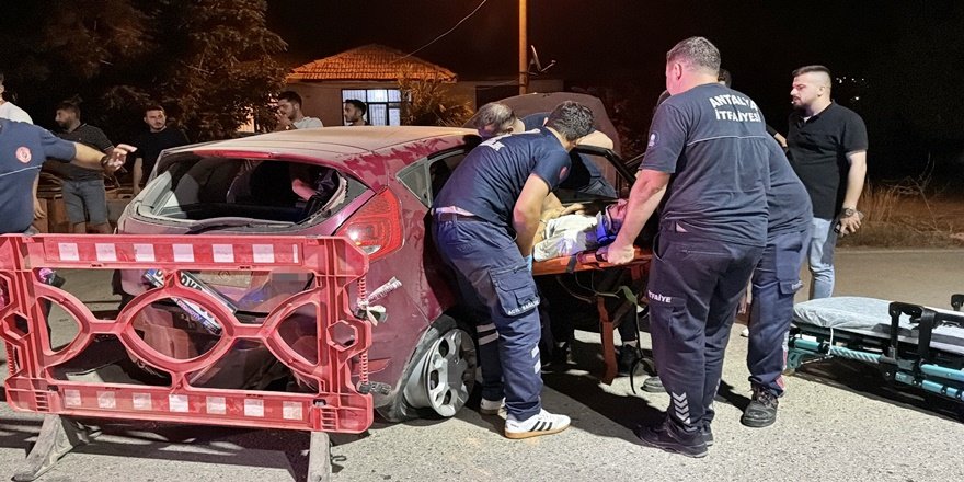 Gazipaşa'da Takla Atan Otomobilde 4 Kişi Yaralandı