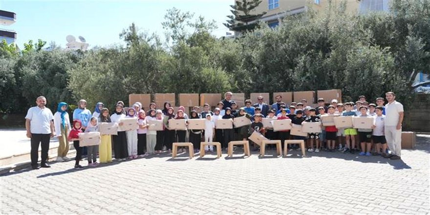 Alanya Belediyesi’nden Kur’an kurslarına 800 rahle desteği