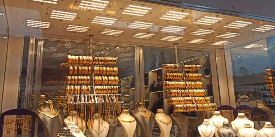 Alanya’da dikkat çeken icra ilanı: Takılar satışa çıktı