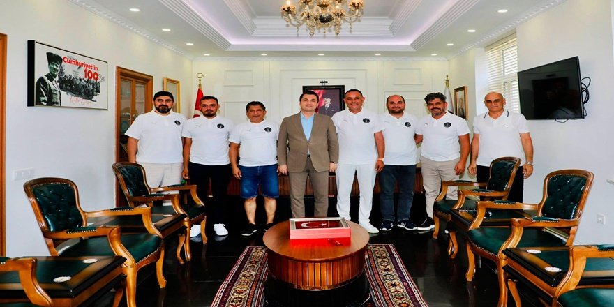 Alanyasporlular Derneği’nden Kaymakam Öztürk’e ziyaret