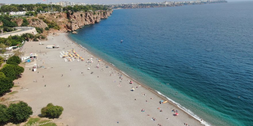 Antalya’da eylül sıcağı: Sahillerde yaz devam ediyor