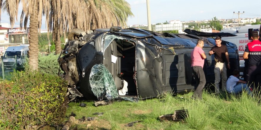 Antalya’da tur minibüsü dehşeti: 15 kişi yaralandı