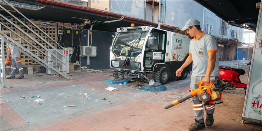 Alanya çarşısında kapsamlı temizlik seferberliği