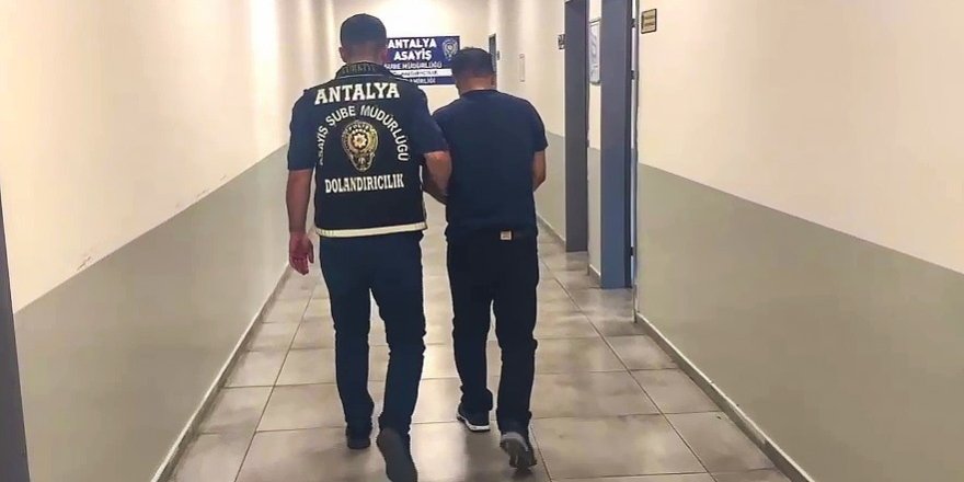 Sahte komiser, 1,5 milyon liralık ziynet eşyası aldı